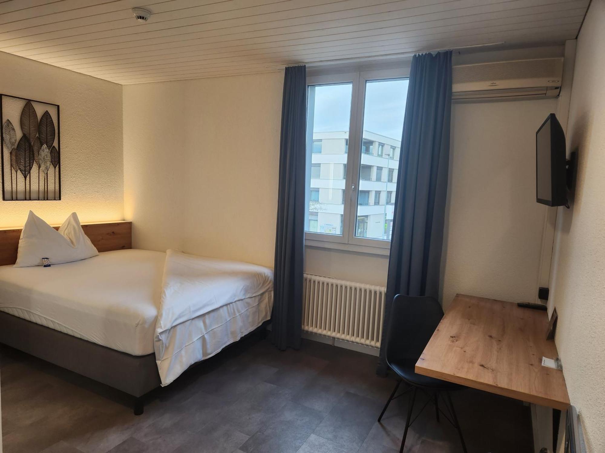 Hotel Baeren Suhr Άαραου Εξωτερικό φωτογραφία