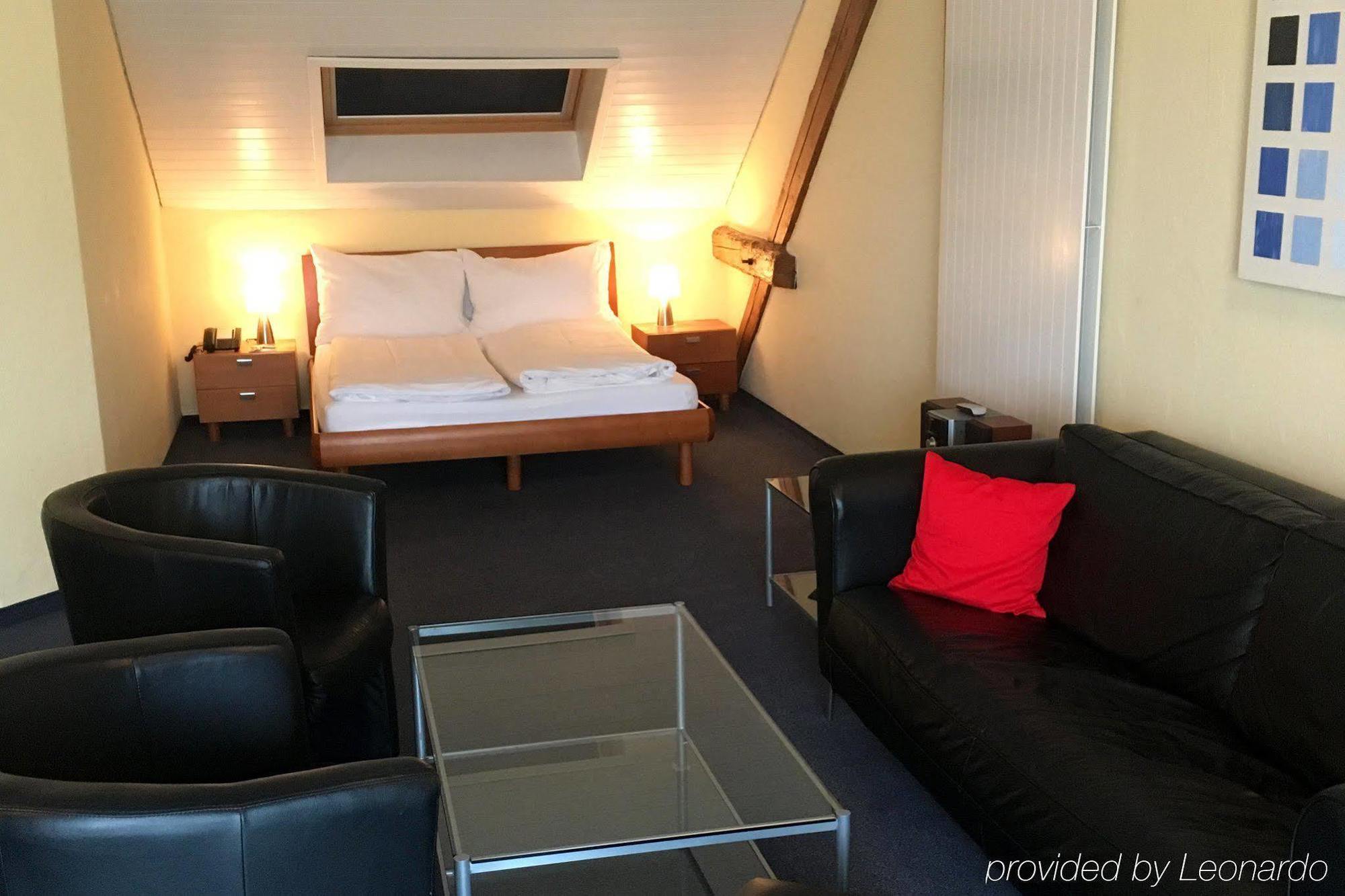 Hotel Baeren Suhr Άαραου Εξωτερικό φωτογραφία