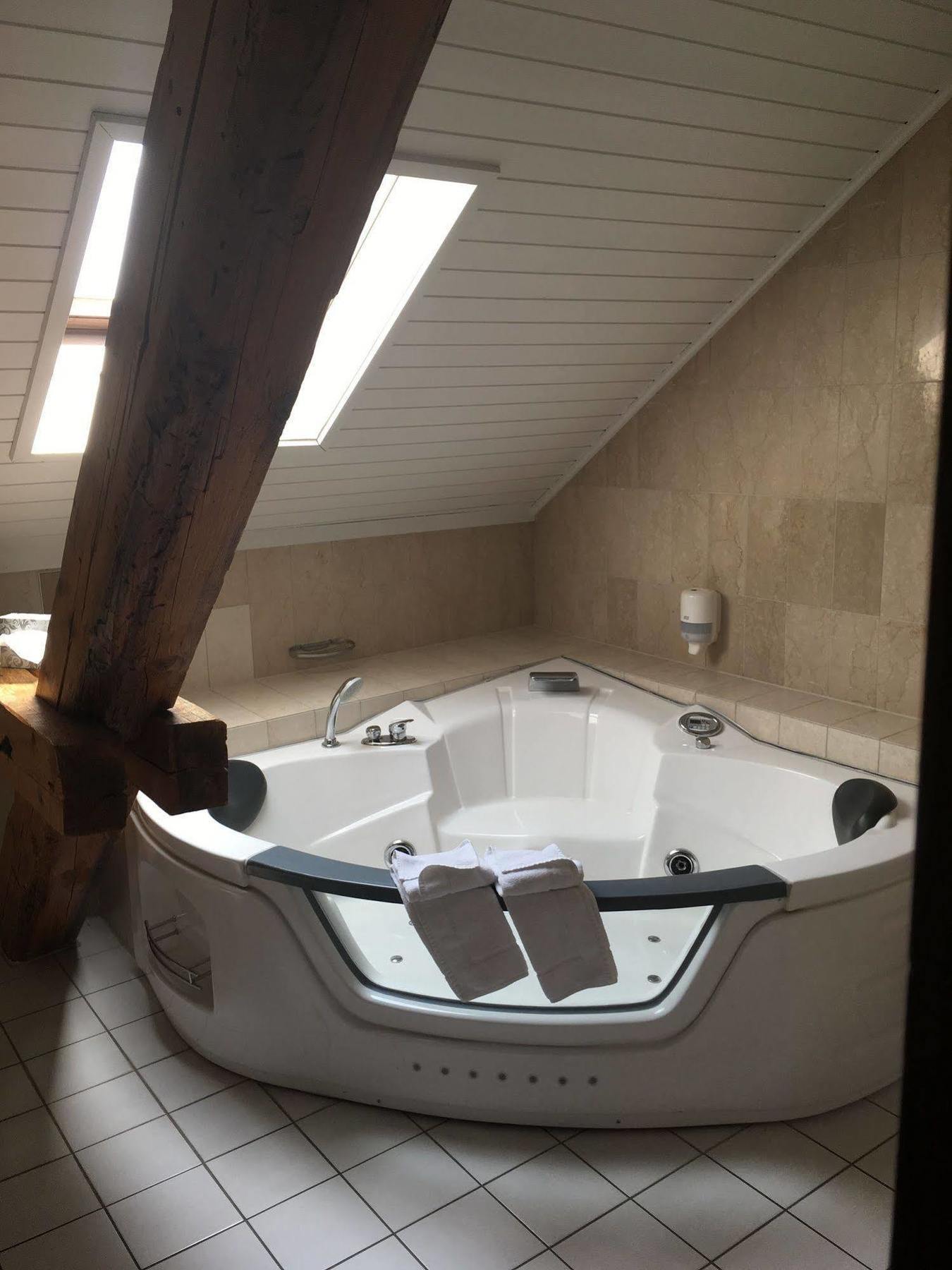 Hotel Baeren Suhr Άαραου Εξωτερικό φωτογραφία