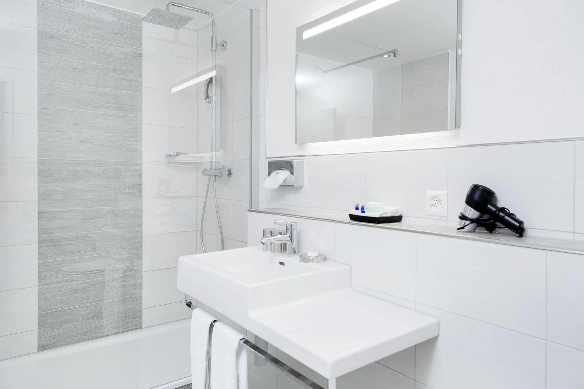 Hotel Baeren Suhr Άαραου Εξωτερικό φωτογραφία